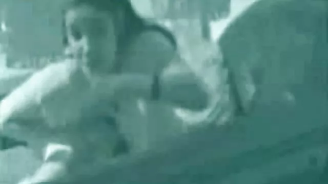 Hot rides the hard cock video porno gratis portugues of her gardener