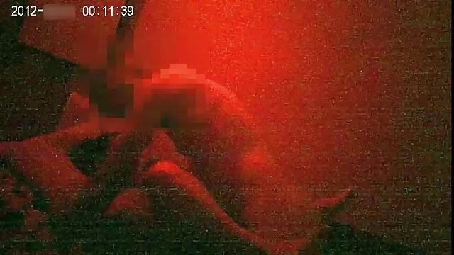 Lésbicas a Lamber Chichi no palco porno portugues completo