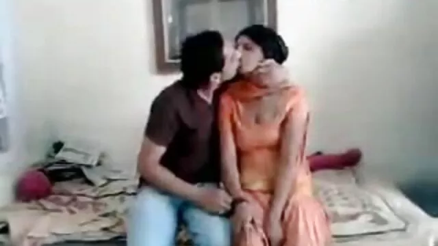 Rapariga com filmes de sexo gratis portugues o rabo grande fodida pela janela