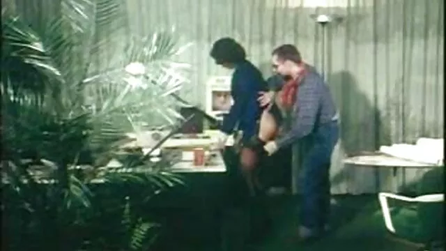 Jovens filme pornô grátis em português britânicos em vídeo Amador falam e depois masturbam-se loucamente.