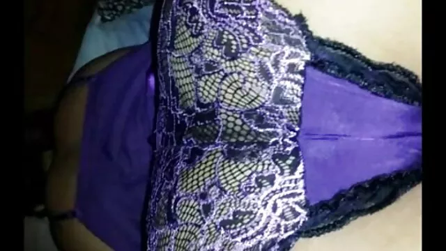 Bombear membros é o filme porno portugues que ele faz melhor